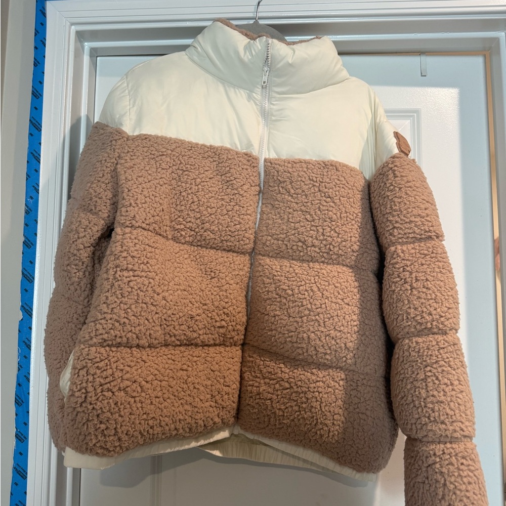 PINK Victoria's Secret Cream and Tan Puffer Jacket